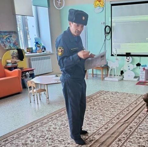 Иске Тәрбит мәктәбендә янгын куркынычсызлыгы кагыйдәләре белән таныштылар
