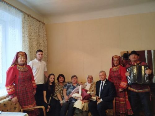 Зәйдән Татьяна Комиссарова: «Яшь вакытта атлар җигеп тә эшләргә туры килде»