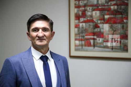 Олег Фазылҗанов: «Хатыннарыбыз безгә, ир-егетләргә, әниләребез кебек үк кирәк»