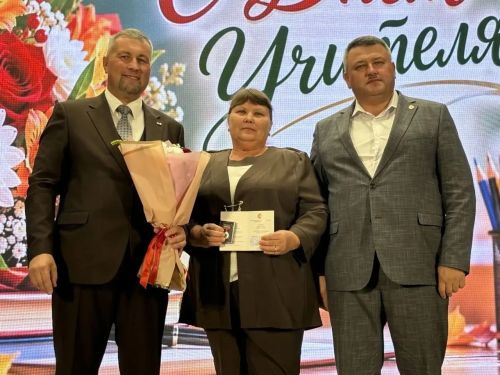 Людмила Лукина «Татарстан Республикасы мәгариф һәм фән өлкәсе отличнигы» билгесенә лаек булды