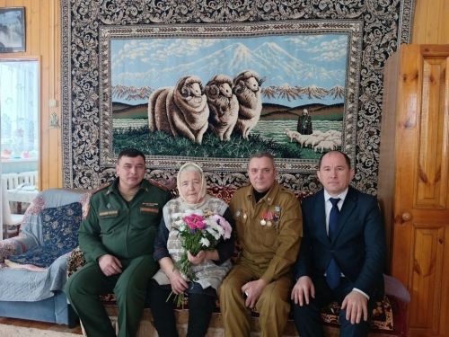 Мәлкидә Әфганстанда һәлак булган солдатның әнисе Анастасия Волкованы хөрмәтләделәр