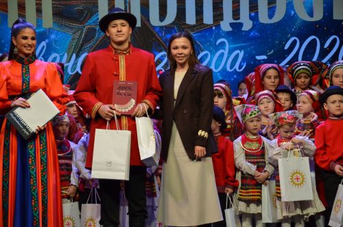 «Туым Жондозы»нда «Туганайлар»дан махсус бүләккә Богдан Андреев лаек булды