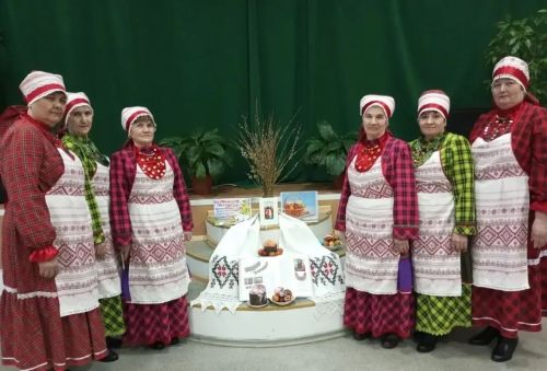 Кадрәктә Олы көнне данладылар
