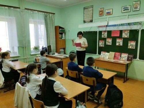 Яңа Илек мәктәбе «Безнең гаилә хәтер китаплары» Бөтенроссия акциясенә кушылды