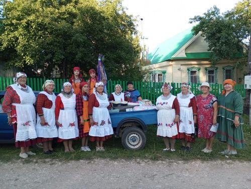 Юкәчедә Казанский бәйрәменә яулык җыйганнар