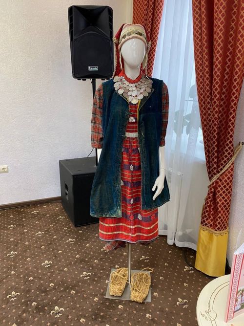 Кукмара һәм Мәлки керәшеннәре җырулары тупланган китапларның презентациясе