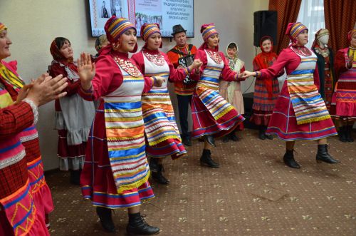 Кукмара һәм Мәлки керәшеннәре җырулары тупланган китапларның презентациясе