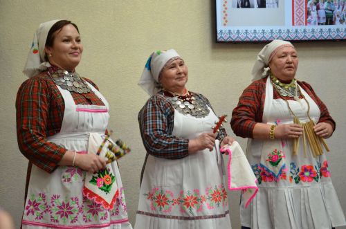 Кукмара һәм Мәлки керәшеннәре җырулары тупланган китапларның презентациясе