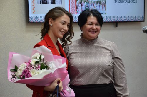 Кукмара һәм Мәлки керәшеннәре җырулары тупланган китапларның презентациясе