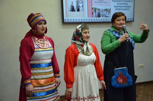 Кукмара һәм Мәлки керәшеннәре җырулары тупланган китапларның презентациясе