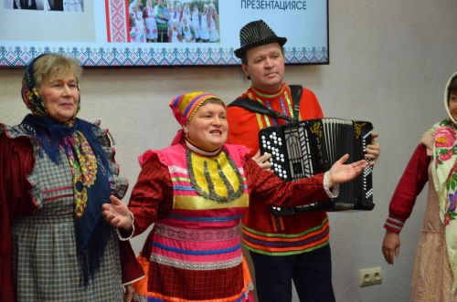 Кукмара һәм Мәлки керәшеннәре җырулары тупланган китапларның презентациясе