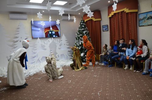 Балалар өчен Яңа ел бәйрәменнән фоторепортаж