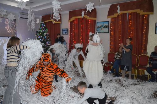 Балалар өчен Яңа ел бәйрәменнән фоторепортаж