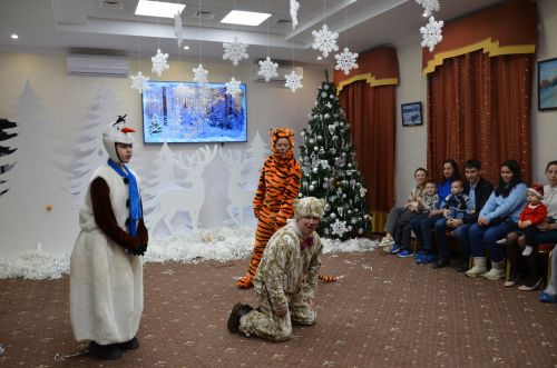 Балалар өчен Яңа ел бәйрәменнән фоторепортаж