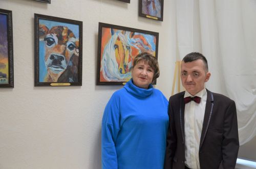 Андрей Кузьминның картиналар күргәзмәсеннән фоторепортаж