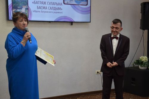 Андрей Кузьминның картиналар күргәзмәсеннән фоторепортаж