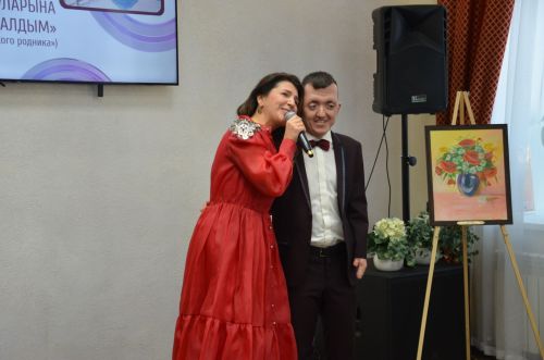 Андрей Кузьминның картиналар күргәзмәсеннән фоторепортаж