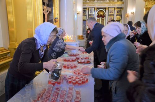 Алла Анасының Казан иконасы Соборында керәшенчә келәү