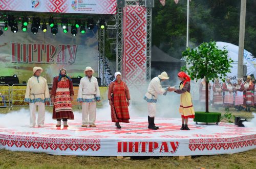 Зәйдә Кашка-тауда Питрау бәйрәме