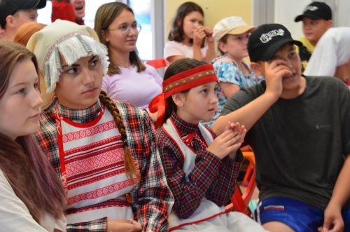 "Туганайлар" редакциясе хезмәткәрләре "Айбагыр" этносменасынд  мастер-класс уздырдылар