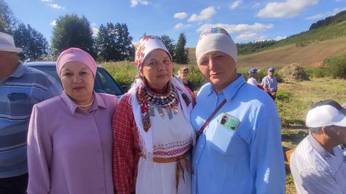 Дүсмәт авылында Ару чишмә бәйрәме