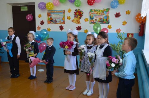 Бахта һәм Мөслим авылы мәктәпләрендә Белем бәйрәменнән фоторепортаж