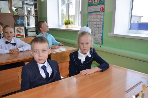 Бахта һәм Мөслим авылы мәктәпләрендә Белем бәйрәменнән фоторепортаж