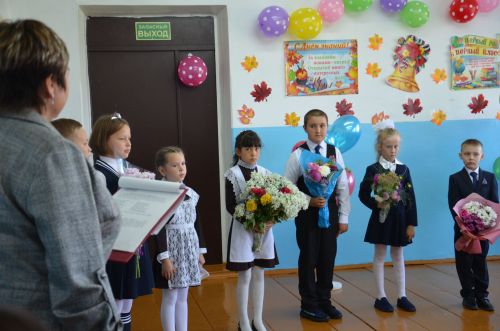 Бахта һәм Мөслим авылы мәктәпләрендә Белем бәйрәменнән фоторепортаж