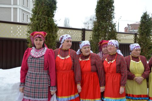 Май чабу бәйрәменнән фоторепортаж