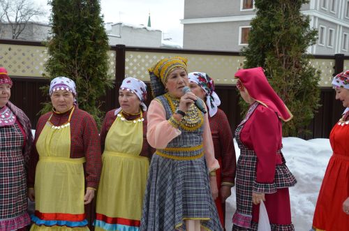 Май чабу бәйрәменнән фоторепортаж