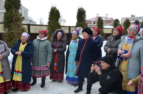 Май чабу бәйрәменнән фоторепортаж
