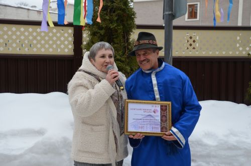 Май чабу бәйрәменнән фоторепортаж