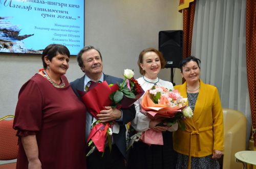 Владимир шагыйрьләренең поэзия кичәсеннән фоторепортаж
