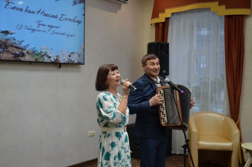 Владимир шагыйрьләренең поэзия кичәсеннән фоторепортаж