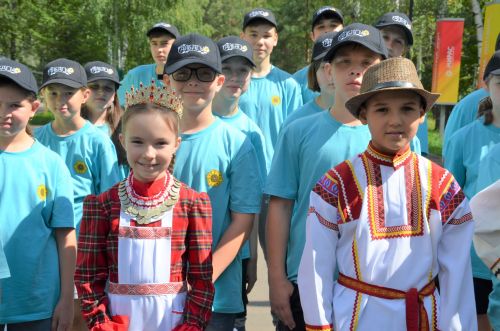 «Айбагыр» этносменасын ябу тантанасыннан фоторепортаж