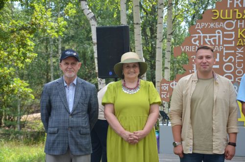 «Айбагыр» этносменасын ябу тантанасыннан фоторепортаж