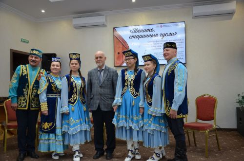 "Яңгыра, борынгы гөслә" смотр-фестивале