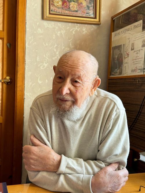 Бөек Ватан сугышы ветераны Александр Маловта кунакта