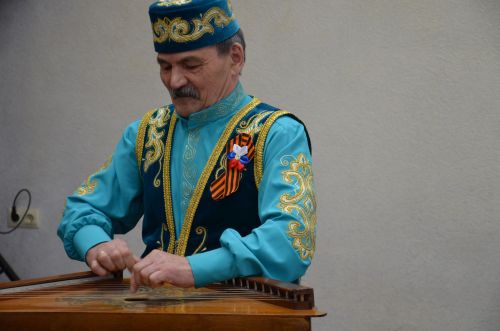"Яңгыра, борынгы гөслә" смотр-фестивале
