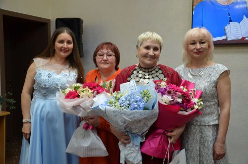 Шагыйрә Зинаида Захарованың иҗат кичәсе