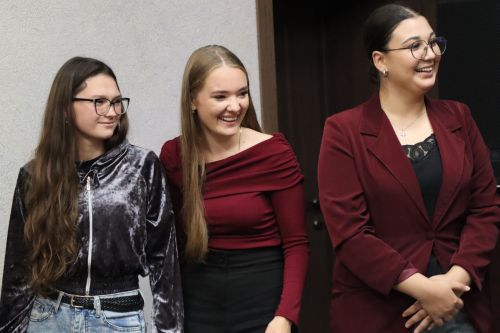 Беренче курс студенты көне