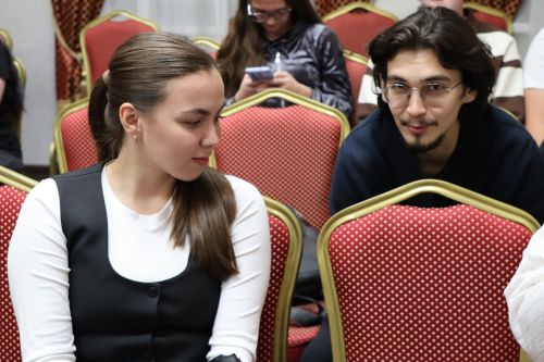 Беренче курс студенты көне