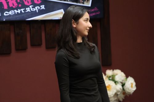 Беренче курс студенты көне