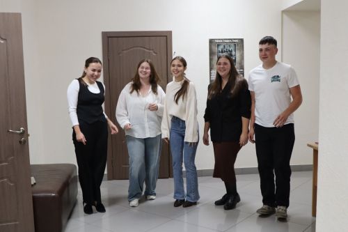 Беренче курс студенты көне