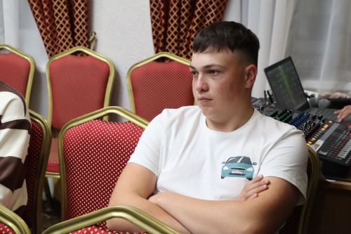 Беренче курс студенты көне