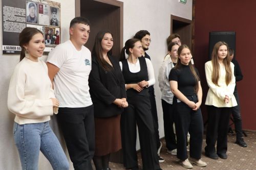 Беренче курс студенты көне