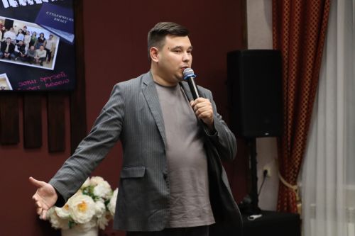 Беренче курс студенты көне