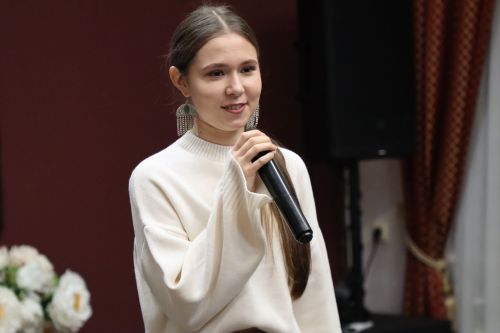 Беренче курс студенты көне