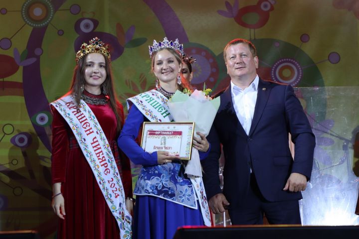 «Кряшен Чибяре 2025» конкурсында III урынны алган Лиана Маркова: «Конкурста катнашу — бай тарихка ия этник культураңны башкаларга да күрсәтү мөмкинлеге»