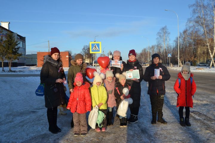 В посёлке Татарстан отметили День Конституции РФ